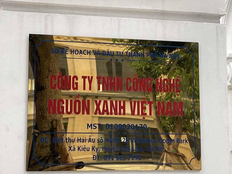 Biển Công ty TNHH Công Nghệ Nguồn Xanh Việt Nam